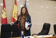 Pilar Callado, en los momentos previos a su comparecencia en las Cortes de Castilla-La Mancha el 30 de noviembre de 2022.