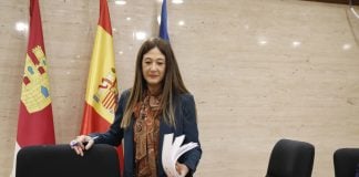 Pilar Callado, en los momentos previos a su comparecencia en las Cortes de Castilla-La Mancha el 30 de noviembre de 2022.