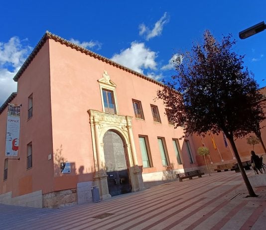 Este martes, Inteligencia Artificial sólo para empresarias Biblioteca de Dávalos en diciembre de 2022. (Foto: La Crónic@)