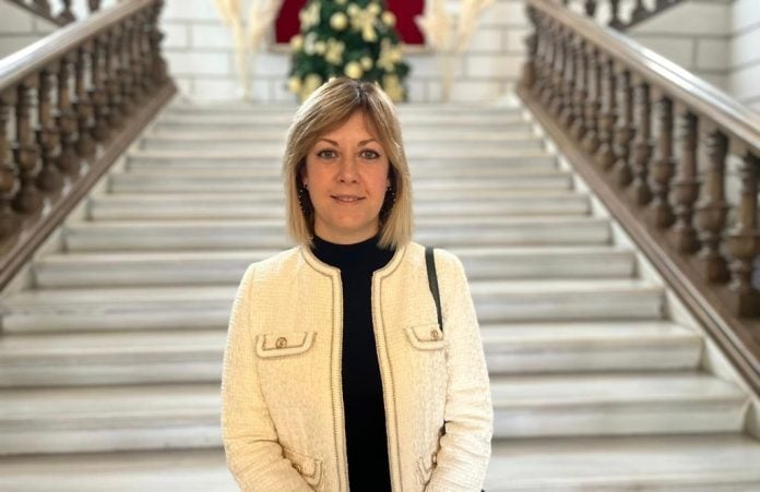 PSOE acusa a Núñez de La portavoz del grupo socialista en las Cortes de Castilla-La Mancha, Ana Isabel Abengózar.