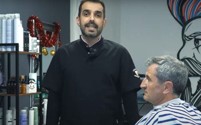 Los comerciantes se suman al alcalde de Cabanillas para felicitar la Navidad de 2022 con un vídeo.