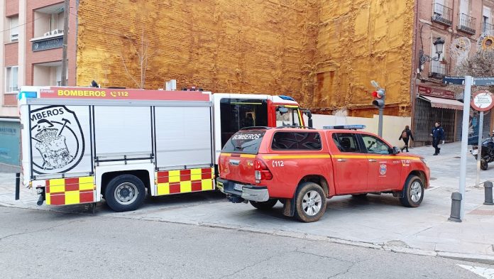 Dotación de bomberos en el Ayuntamiento de Guadalajara. (Foto: La Crónic@)