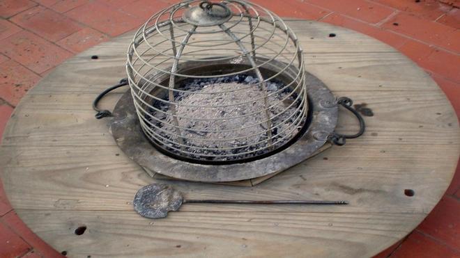 Ejemplo de brasero de picón.