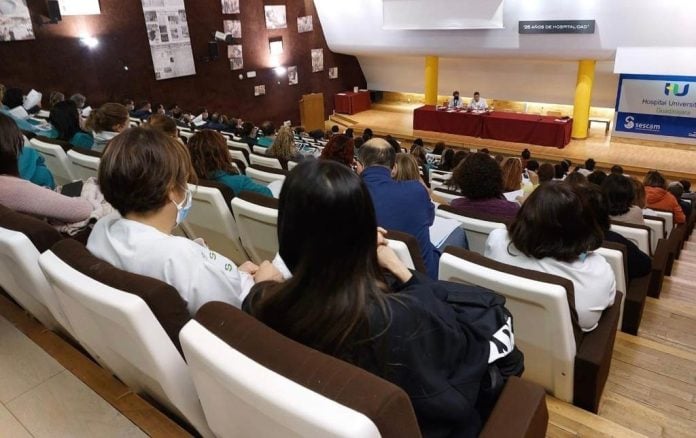 Lleno casi total en respuesta a la sesión informativa de UGT sobre cómo consolidar el puesto de trabajo en el SESCAM en la próxima convocatoria.