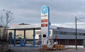 El gasóleo está en mínimos desde el inicio de la guerra en Irán Gasolinera, en una imagen de archivo.