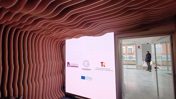 Interior de la nueva Oficina de Turismo de Guadalajara. (Foto: La Crónic@)