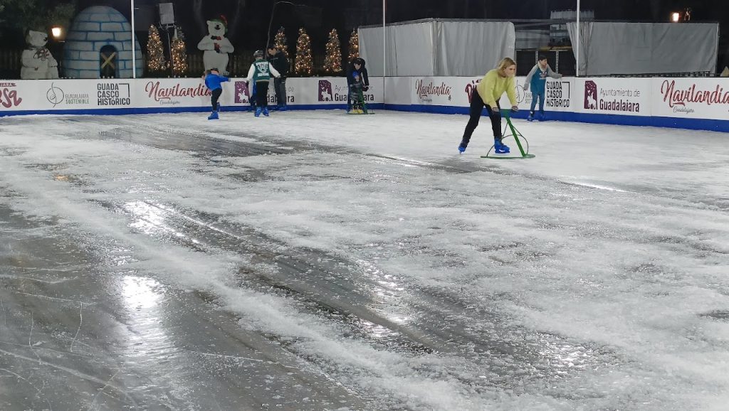 Pista de hielo de Navilandia el 3 de enero de 2023. (Foto: La Crónic@)