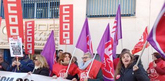 Protesta dentro de la huelga de las trabajadoras de limpieza, el 24 de febrero de 2023 en Guadalajara.