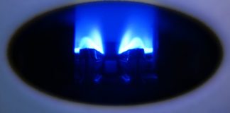 Una mujer ha muerto en Matillas por el humo de un calentador La llama de la caldera es indicativa del buen o mal funcionamiento de la misma.