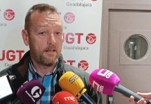 Alejandro Coracho, secretario de UGT en Guadalajara, ante los periodistas el día de su nombramiento, el 21 de marzo de 2023. (Foto: EP)