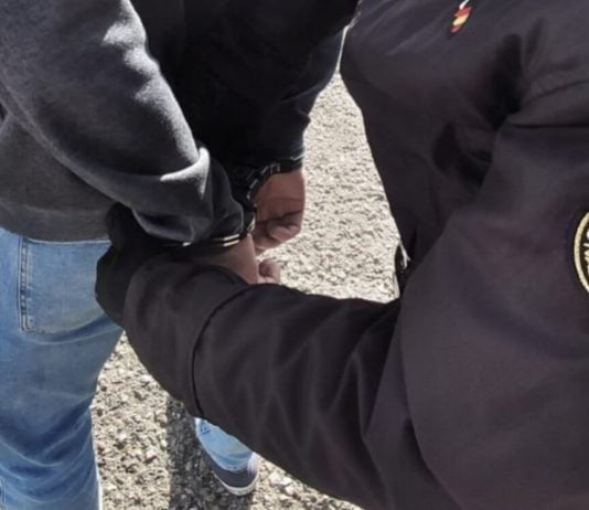 Un detenido por la Policía Nacional, en imagen de archivo. (Foto: CNP)