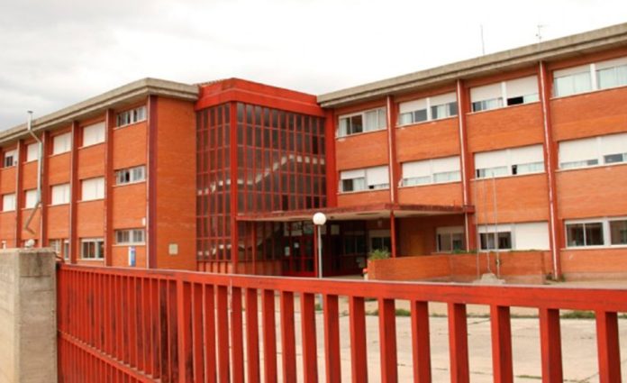 Exterior del instituto Don Juan Manuel, de Cifuentes.