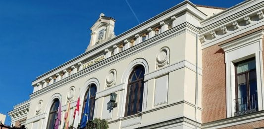 ¿Dipuactiva llega a tu pueblo? Fachada de la Diputación de Guadalajara. (Foto: La Crónic@)