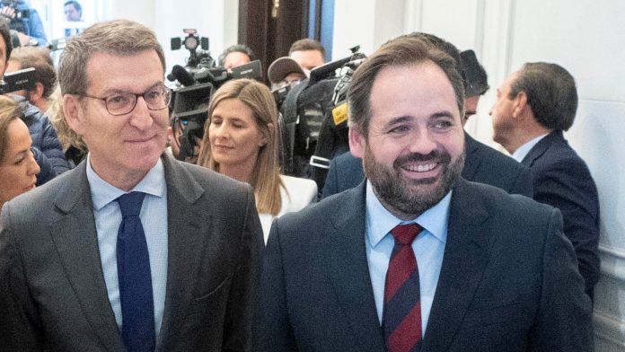 Feijóo y Núñez, en el Hotel Ritz de Madrid el 27 de marzo de 2023. (Foto: EP)