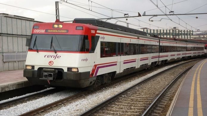 Tren de Cercanías con destino a Guadalajara, en una imagen de archivo.