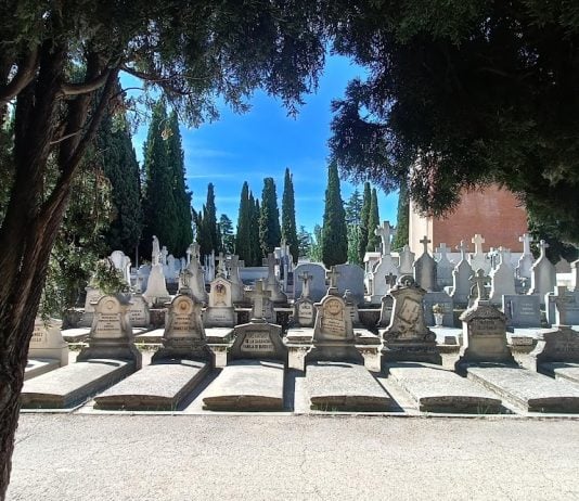 Uno de los patios históricos del cementerio de Guadalajara. (Foto: La Crónic@)