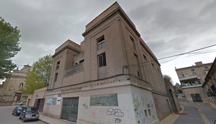 El Cine Capitol supuso un choque para los seguntinos en 1929, cuando se levantó y lo es hoy en día, aunque por otras razones. (Foto: Google Maps)