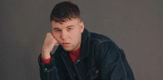 ATENTOS LOS REZAGADOS: Ponen a la venta 1.000 entradas más para el concierto de Quevedo en Azuqueca El cantante Quevedo, una estrella en progresión a sus 21 años, al que se le espera con expectación en Azuqueca.