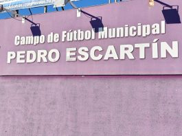 Acceso principal al campo de fútbol "Pedro Escartín", cuya gestión ha cedido por 50 años el Ayuntamiento de Guadalajara a la sociedad propietaria del Club Deportivo Guadalajara. (Foto: La Crónic@)