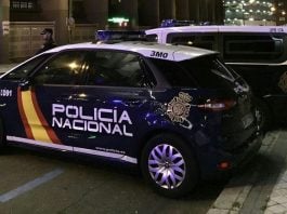 Vehículos de la Policía Nacional durante una operación.