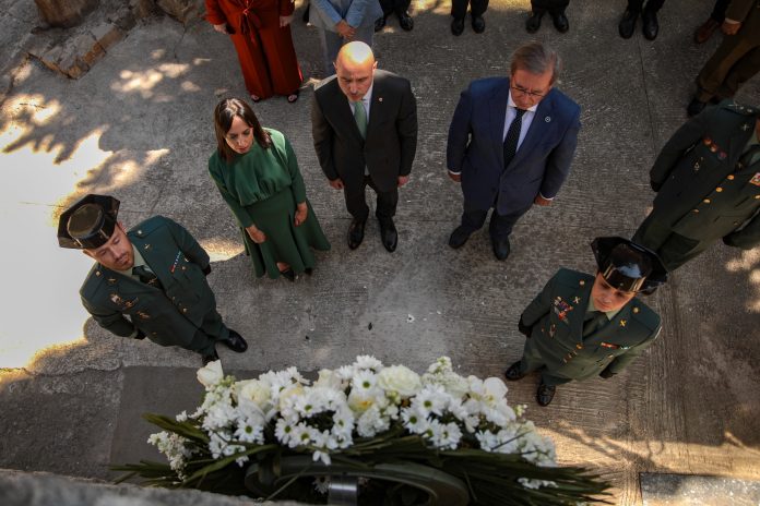 Homenaje al guardia civil Antonio Escobar. (Foto: Kike Rincón / EP)