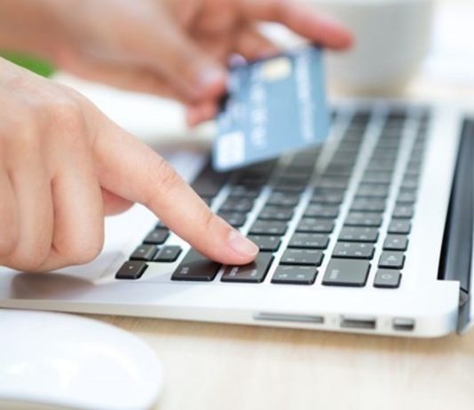 El pago con tarjeta por Internet puede tener consecuencias indeseadas.