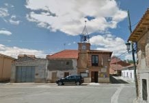 Señalan a un agricultor, alcalde de Vox, como causante del fuego que está arrasando el norte de Guadalajara Ayuntamiento de Robledillo de Mohernando. (Foto: Google Maps)