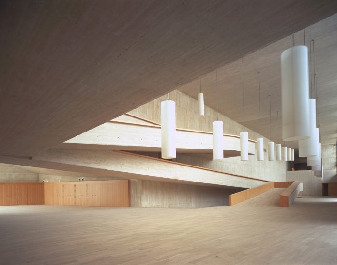 Vestíbulo del Teatro Buero Vallejo.