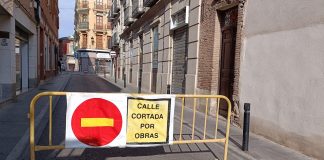 Penúltimo cambio en el tráfico por las obras de Miguel Fluiters, a tiempo para las elecciones Una de las calles que han sido cortadas este lunes cerca de Miguel Fluiters. (Foto: La Crónic@)