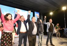 Page y Bono han mitineado juntos este jueves, 25 de mayo de 2023. (Foto: EP)