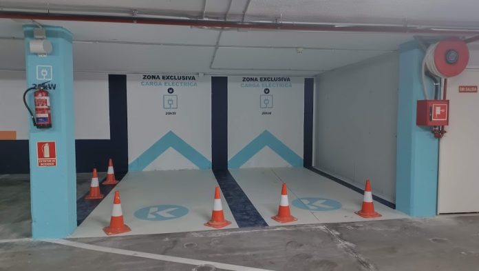 Puntos de recarga de Telpark en el parking de Dávalos. (Foto: La Crónic@)
