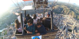 Sobrevolando Toledo en globo.