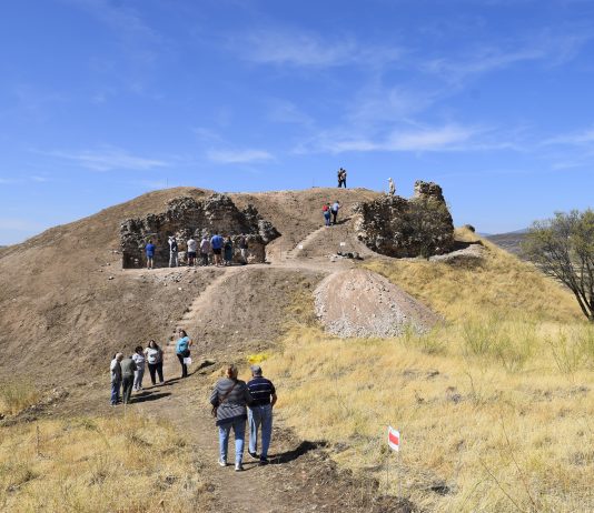Visitas al yacimiento de la antigua fortaleza medieval de Uceda, en la provincia de Guadalajara.