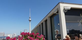 La Torre de Comunicaciones, uno de los símbolos de Berlín, desde la terraza del novísimo Forum Humboldt en la primavera de 2023. (Foto: La Crónic@)