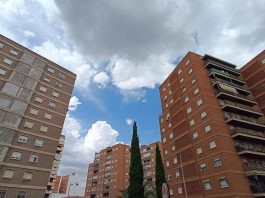 Según el INE, el precio de la vivienda baja, aunque tampoco demasiado. (Foto: La Crónic@)