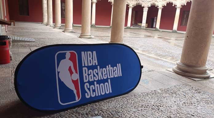 La escuela de la NBA en Guadalajara se ha presentado en el Palacio del Infantado. (Foto: La Crónic@)