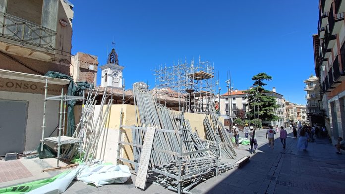Fin del desmontaje del andamio de la fachada del 