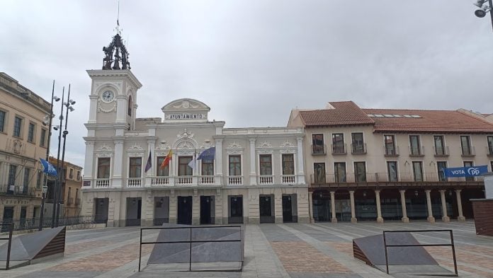 Fachada del Ayuntamiento de Guadalajara el 12 de julio de 2023. (Foto: La Crónic@)