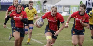 La selección española femenina de rugby 15, en acción.