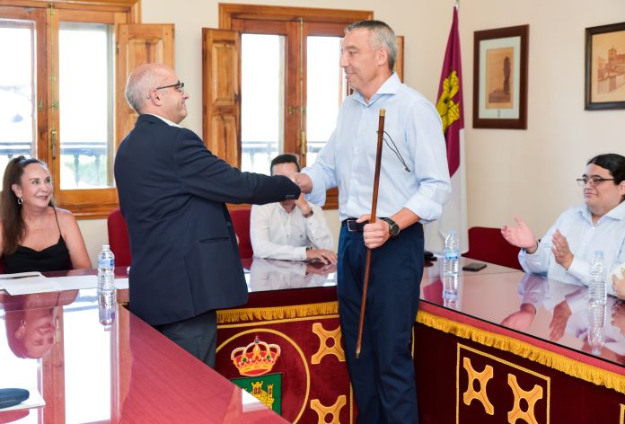 Manuel López (PSOE) ya es alcalde del Ayuntamiento de Pioz (Foto: EUROPA PRESS/RAFA MARTIN)