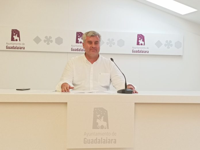 Alfonso Esteban, en su comparecencia ante los periodistas el 27 de julio de 2023. (Foto: EP)