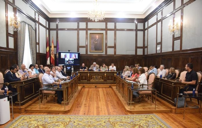 Pleno de cierre de mandato en la Diputación de Guadalajara el 14 de julio de 2023.