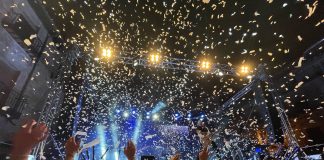 Confetti y euforia en la Plaza Mayor de Sigüenza como colofón del concierto de "Despistaos".