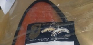 Hay un salmón ahumado que no debes consumir si lo tienes en casa