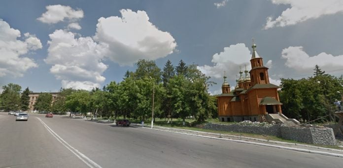 Una de las calles principales de Bohodukhiv, en Ucrania. (Foto: Google Maps)