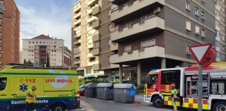 Intervención de bomberos, sanitarios y Policía Local para el rescate de una persona el 5 de septiembre de 2023. (Foto: Cedida por un lector para La Crónic@)