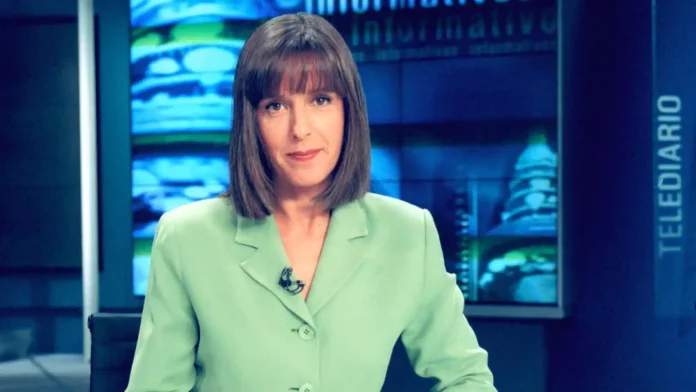 Para los espectadores, Ana Blanco fue durante décadas este encuadre, como presentadora de los informativos, primero en Telemadrid y luego en TVE.