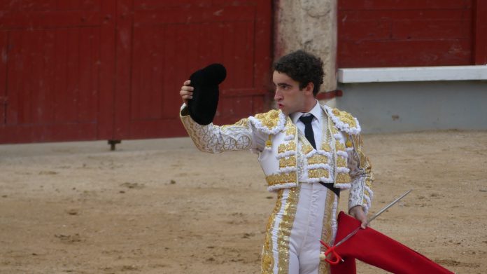 Víctor Hernández, en septiembre de 2023 durante su brillante paso por la feria de Guadalajara. (Foto: La Crónic@)