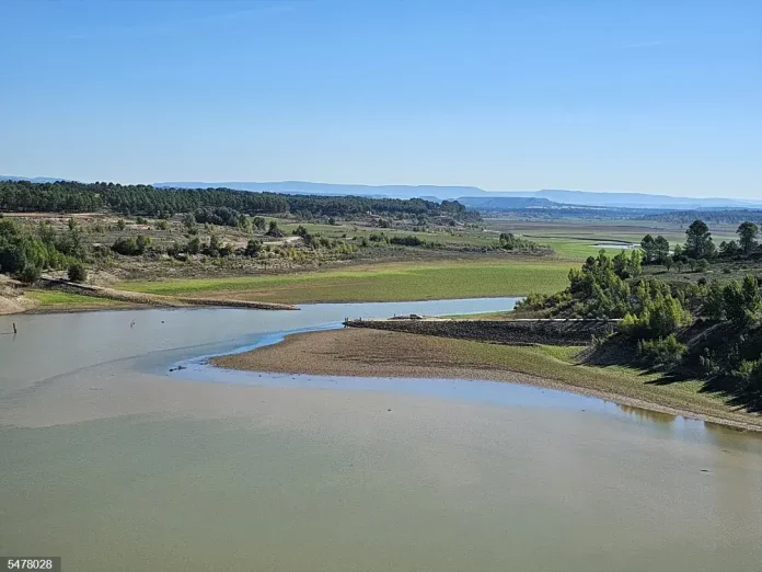 entrepenas-y-buendia-al-termino-del-ano-hidrologico Los pantanos de la cabecera del Tajo en el cierre del año hidrológico, el 30 de septiembre de 2023. (Foto: Ribereños)