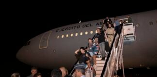 Llegada del primer avión militar español con evacuados desde Israel, el jueves. (Foto: Ministerio de Defensa)